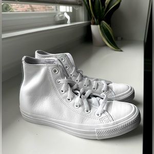 All white leather high-top converse size 7